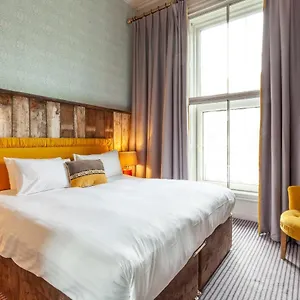 House Bedrooms Hotell