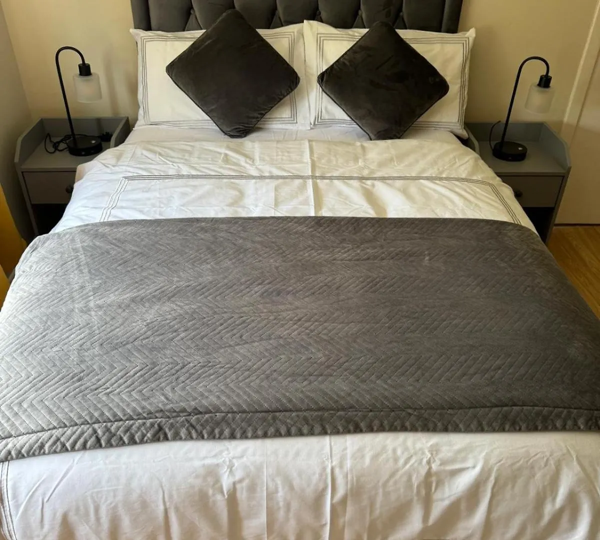 Maya'S Lodge Dublin Bed & Breakfast